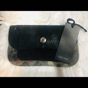 Prune, Argentina leather! Beautiful piece